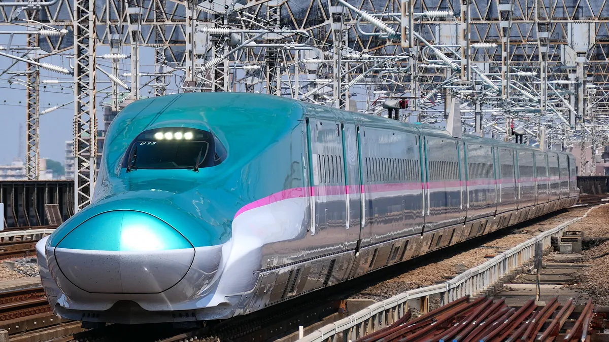 Shinkansen E5 series Yamabiko train